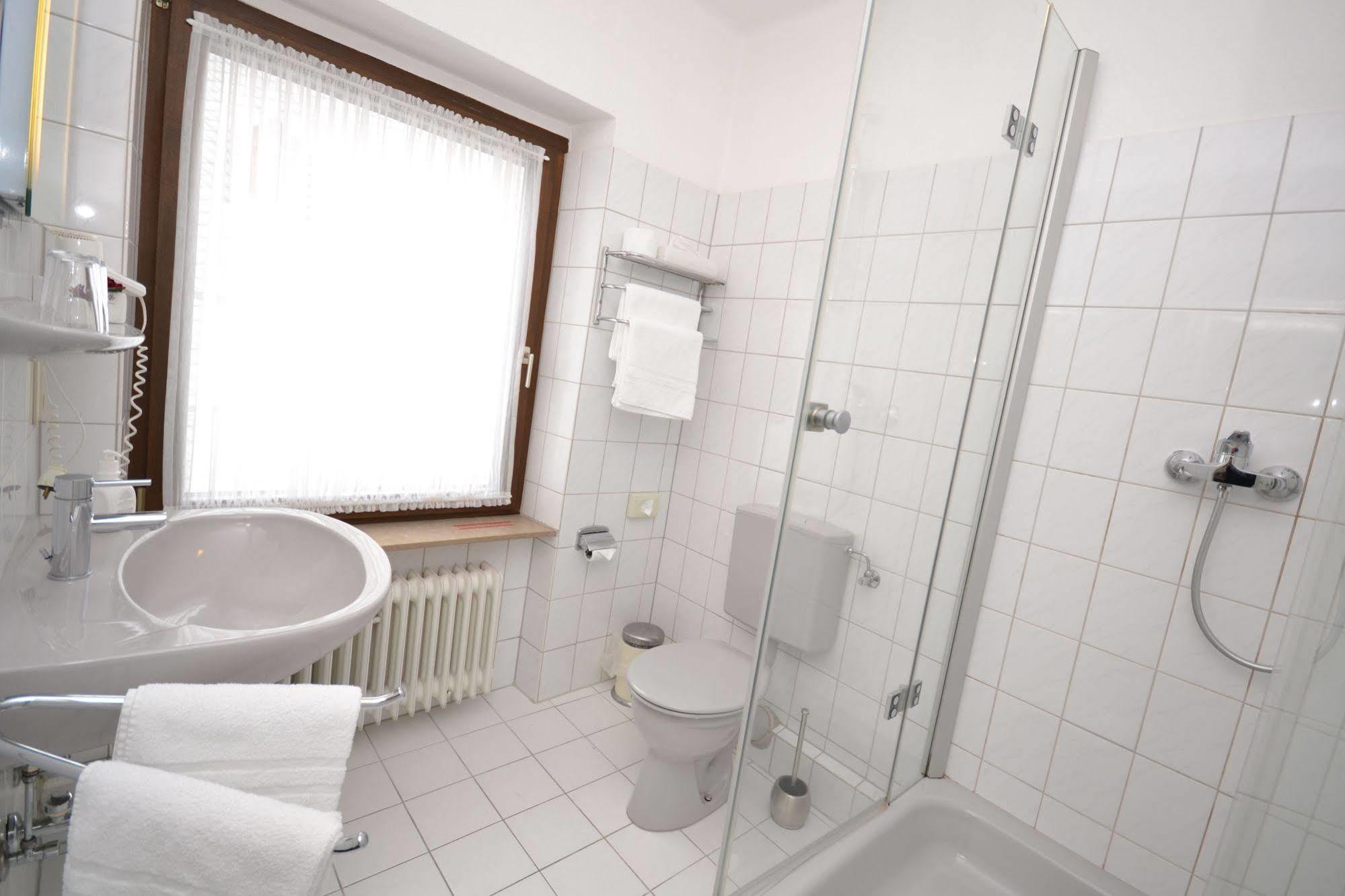 Hotel Binz Bernkastel-Kues Εξωτερικό φωτογραφία