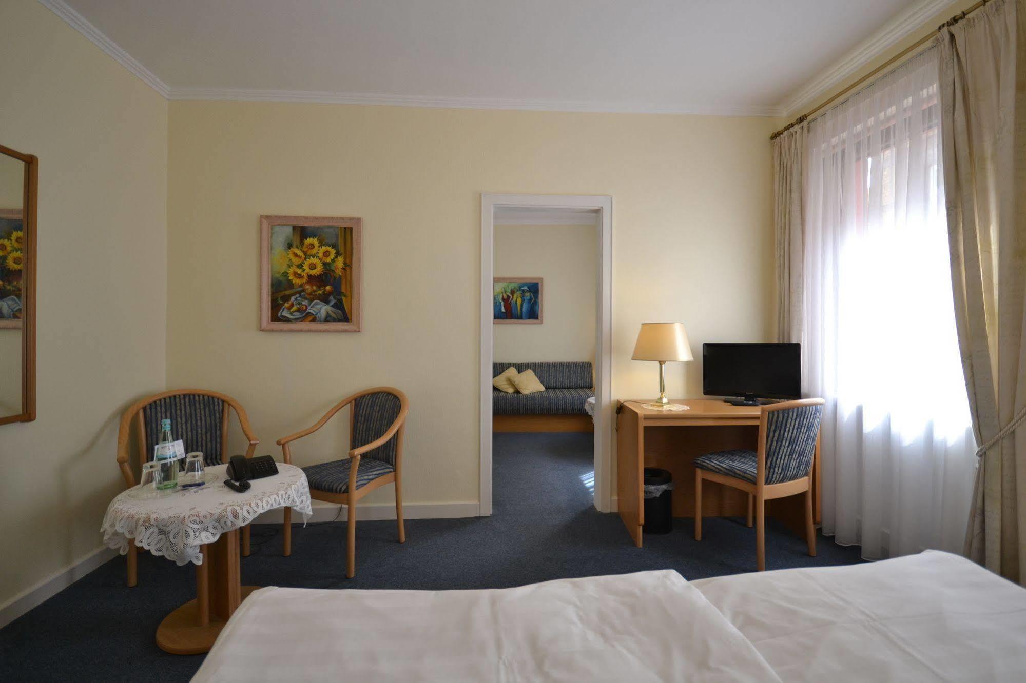 Hotel Binz Bernkastel-Kues Εξωτερικό φωτογραφία