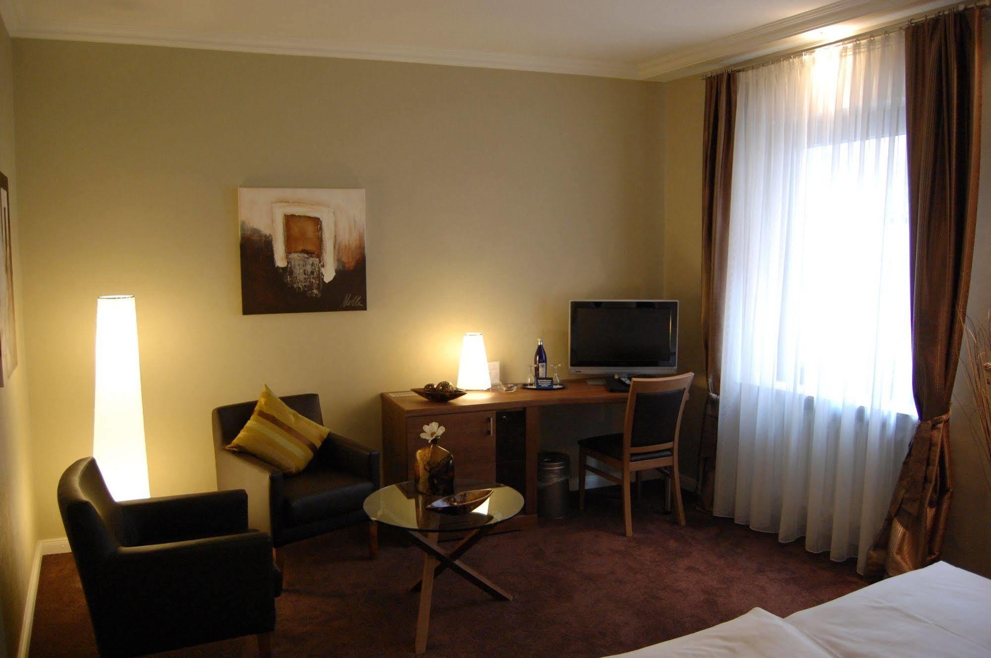 Hotel Binz Bernkastel-Kues Εξωτερικό φωτογραφία
