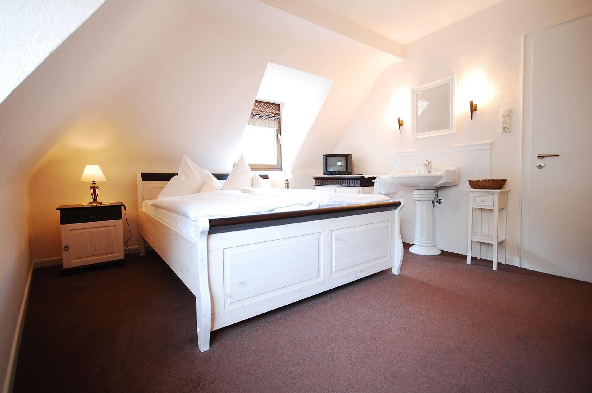Hotel Binz Bernkastel-Kues Εξωτερικό φωτογραφία